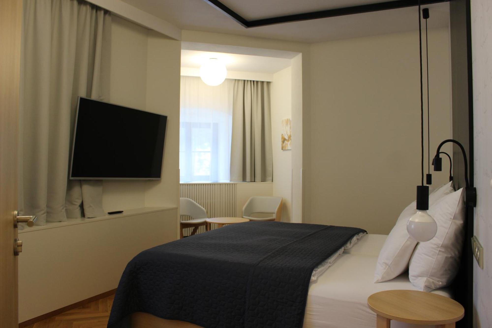 Zamek Trest Hotell Exteriör bild